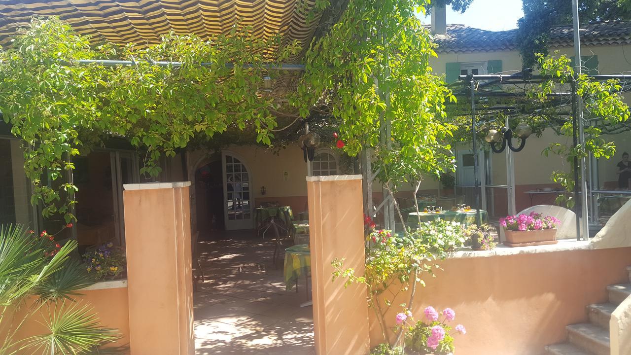 Logis Hotel Le Chene Vert โบลแลน ภายนอก รูปภาพ