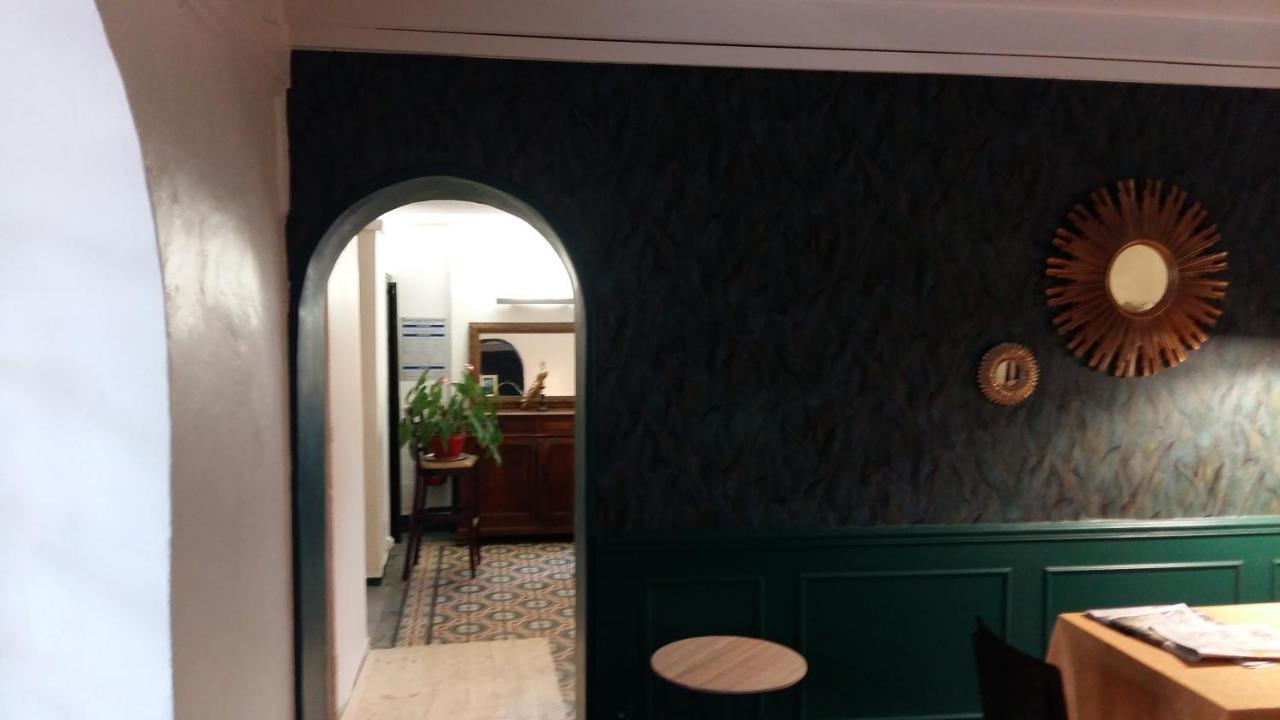 Logis Hotel Le Chene Vert โบลแลน ภายนอก รูปภาพ